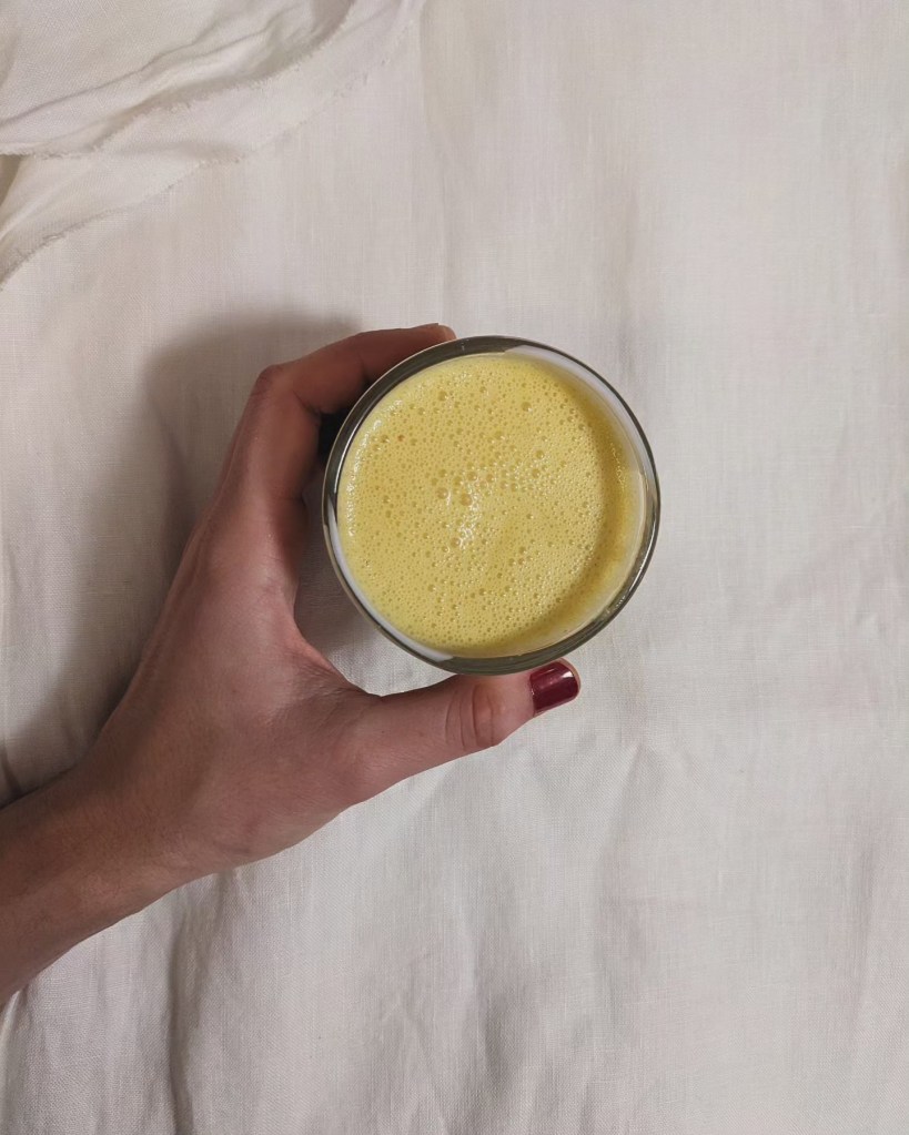 turmeric and kefir sunshine smoothie